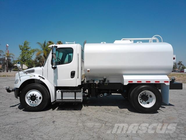 Freightliner M2 106 救援車