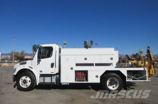 Freightliner M2 106 Hinausautot