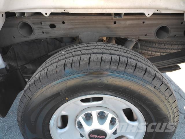 GMC Sierra 2500 HD Recovery vehicles