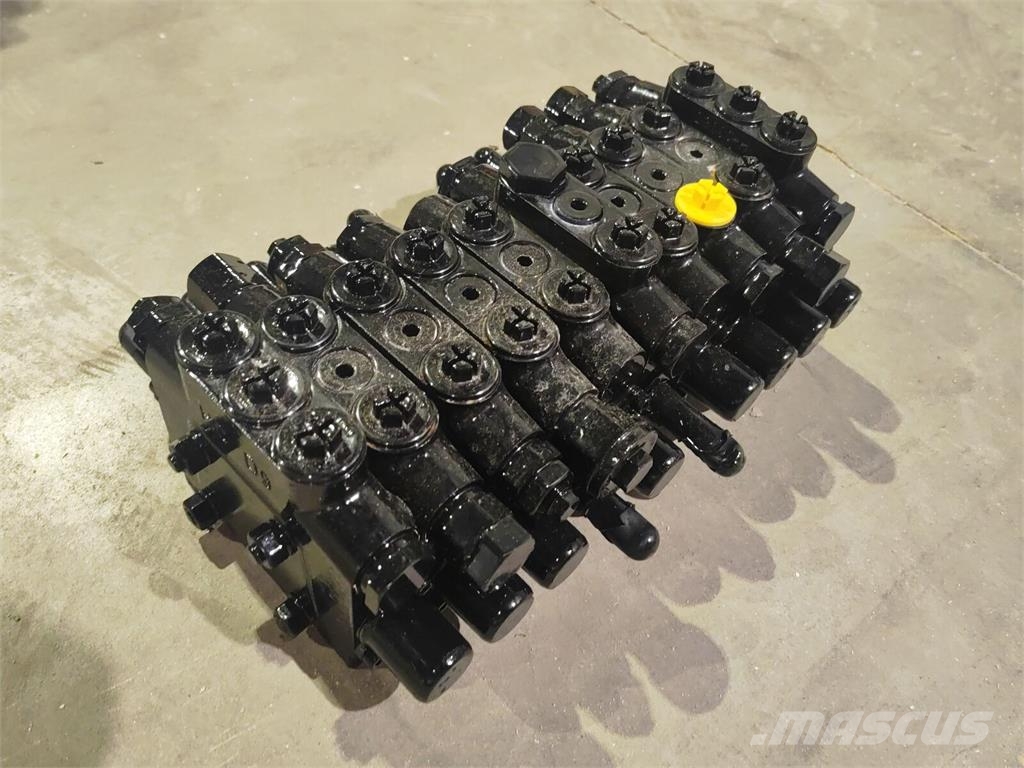 JCB 333/R0394 Hydraulics