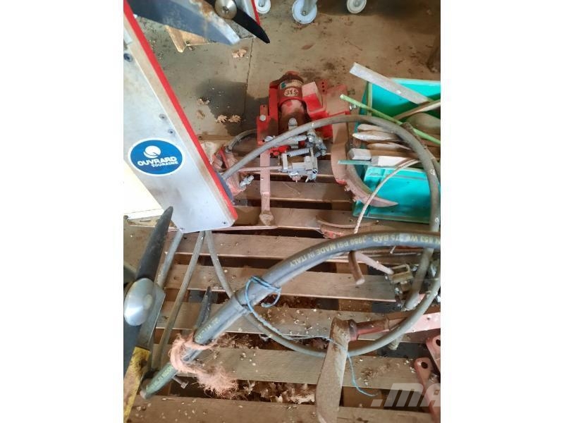 Boisselet CADRE أعمال تجهيز التربة