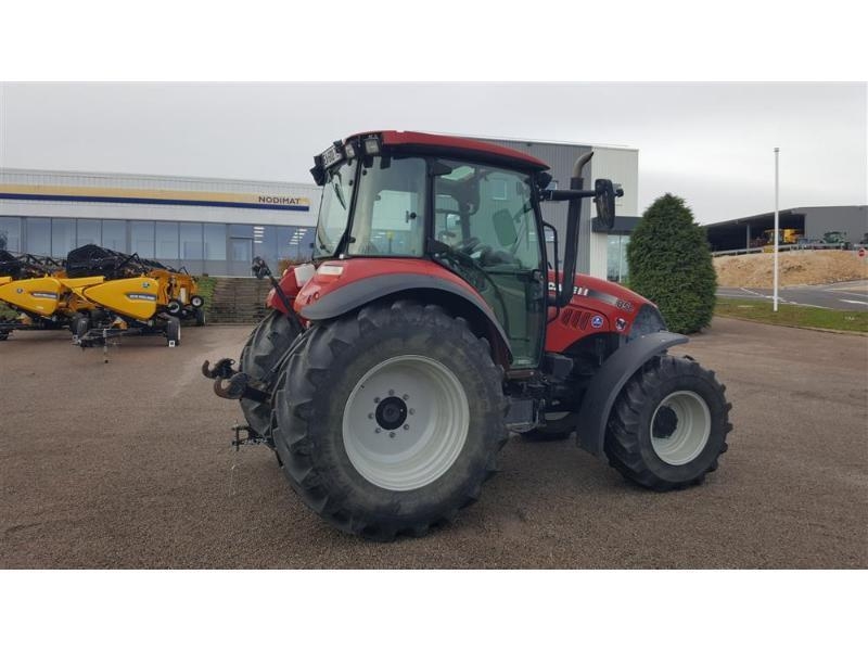 Case IH FARMALL85C الجرارات