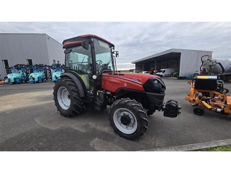 Case IH QUANTUM100F الجرارات