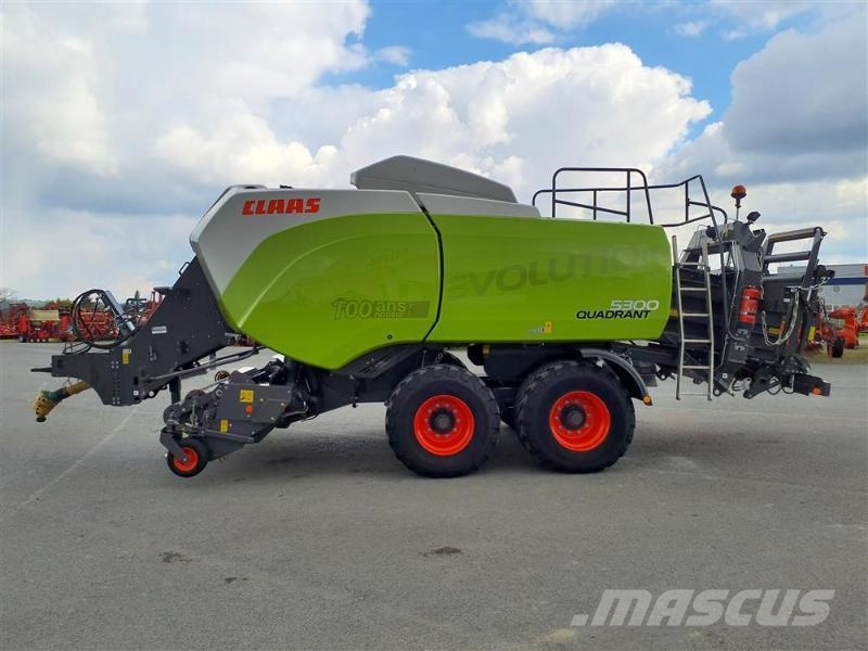 CLAAS 5300 Firkantpresser
