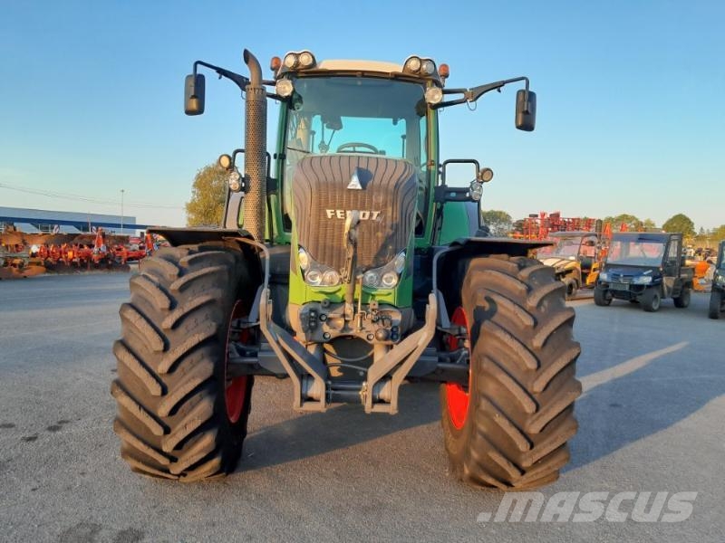 Fendt 822VARIO Tractores