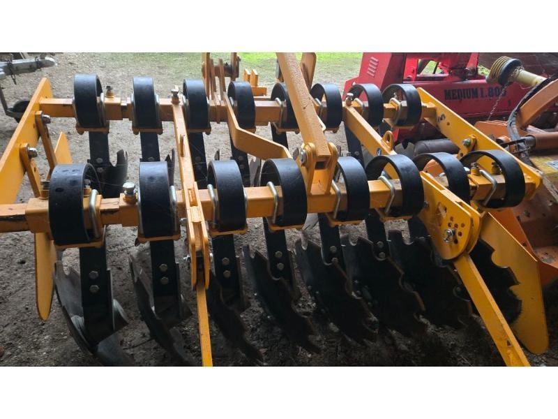 Ferrand DF1600R15S أعمال تجهيز التربة