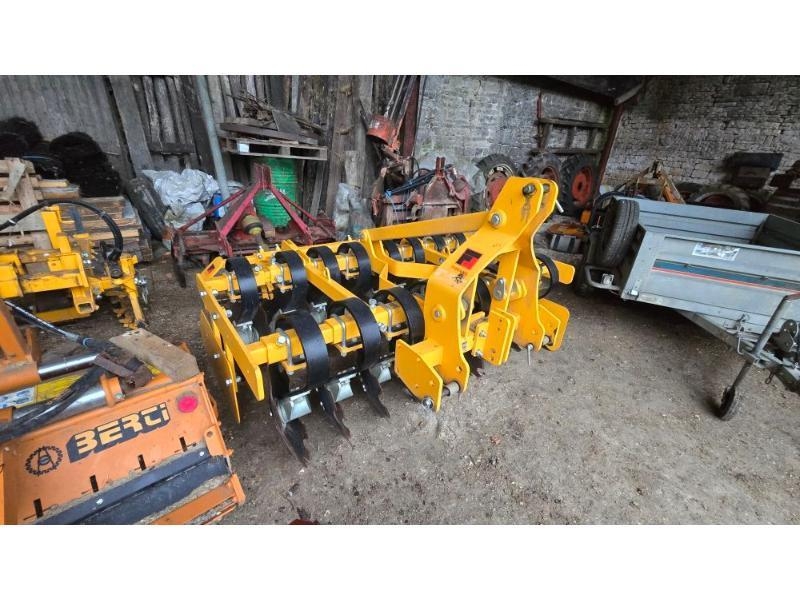 Ferrand DF1600R15S أعمال تجهيز التربة