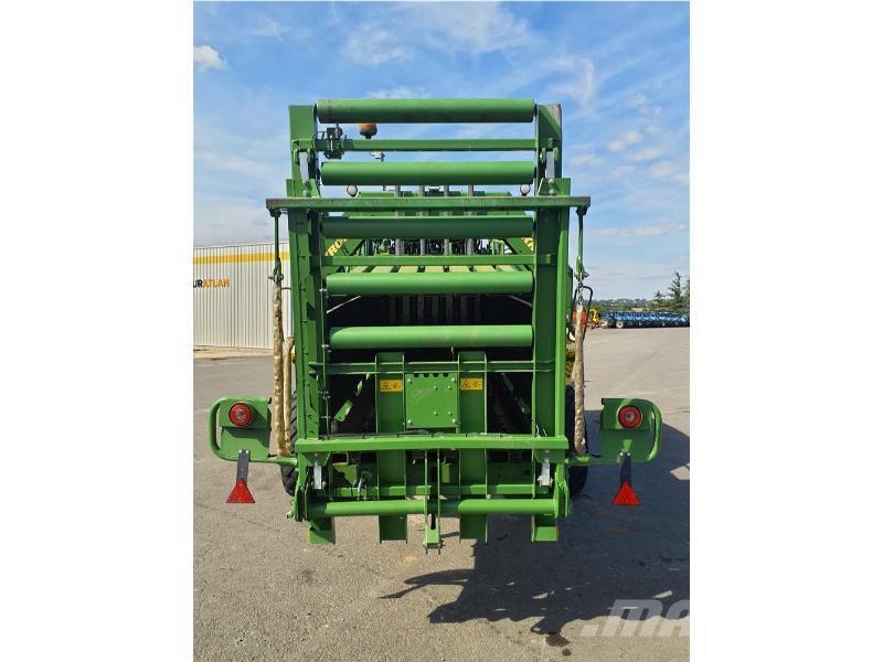 Krone BIGPACK1290HDPVC Pressere til firkantede baller