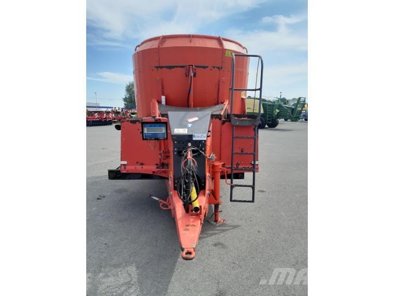 Kuhn EUROMIX ملقمات خلاط
