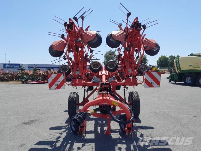 Kuhn GF10802TGII مكابس وميبسات التبن