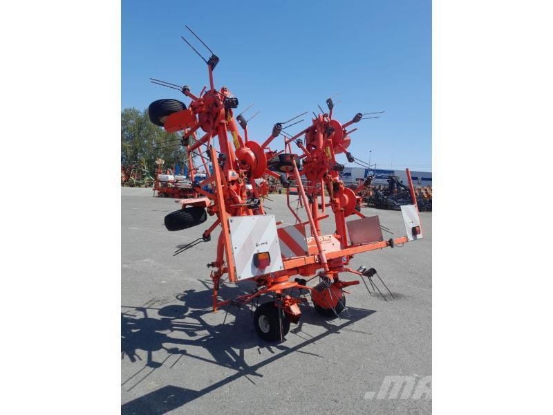 Kuhn GF7601MH مكابس وميبسات التبن