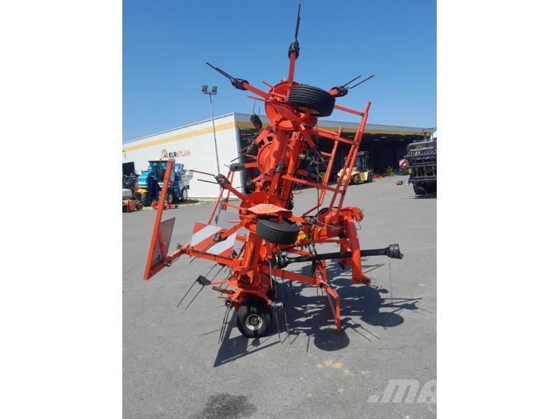 Kuhn GF7601MH مكابس وميبسات التبن