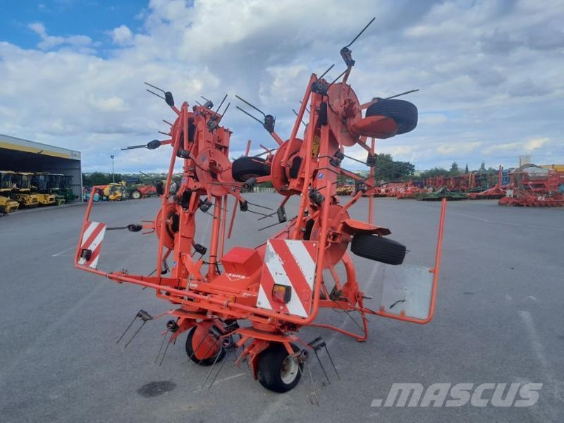 Kuhn GF7902 مكابس وميبسات التبن
