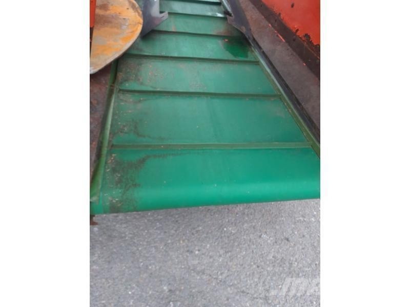 Kuhn PROFIL1880 Fullfodervagnar