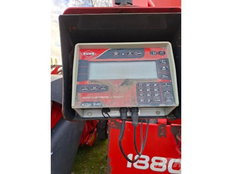 Kuhn PROFIL1880 Fullfodervagnar