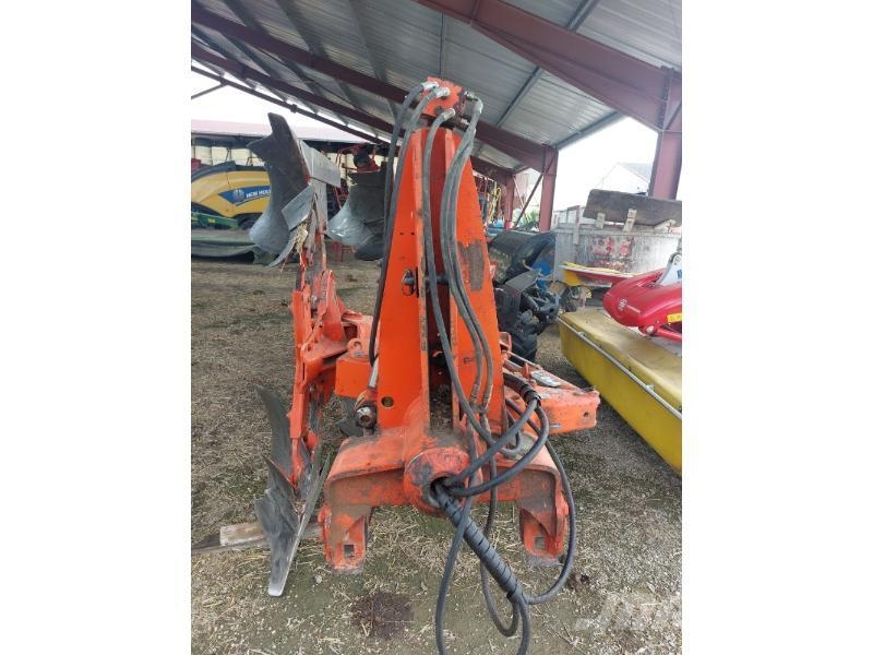 Kuhn VM153-5 Pluguri reversibile