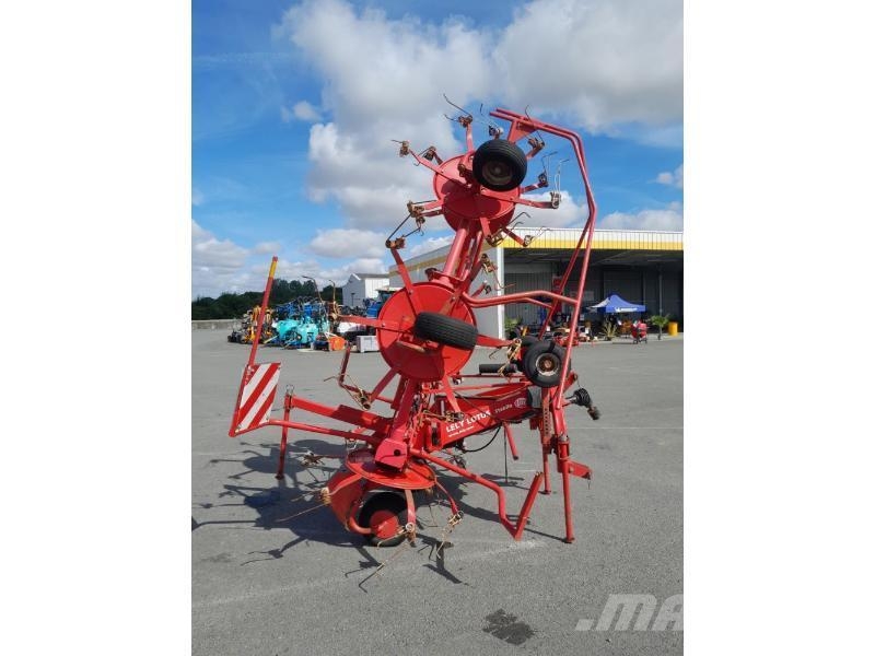 Lely LOTUS 770 مكابس وميبسات التبن