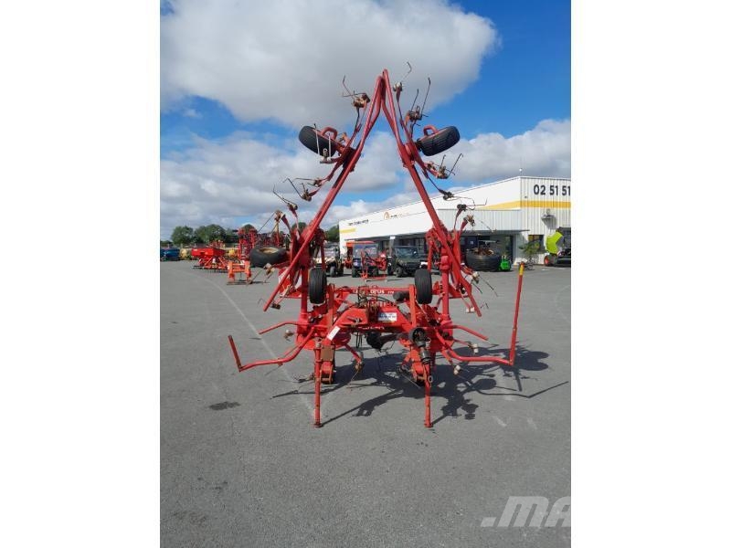 Lely LOTUS 770 مكابس وميبسات التبن