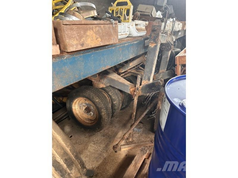 Massey Ferguson 6245 トラクター