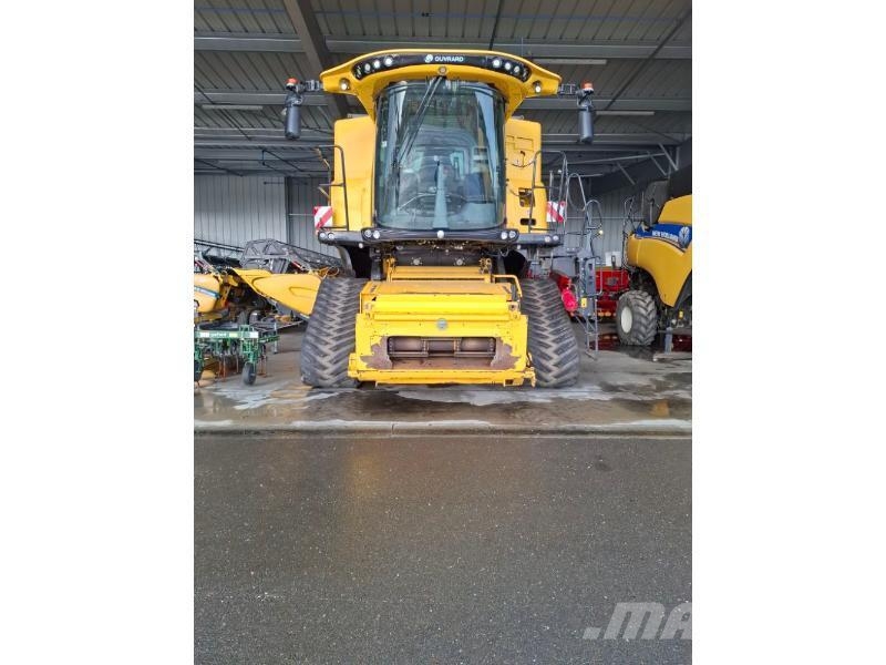 New Holland CR9-90ST Skördetröskor