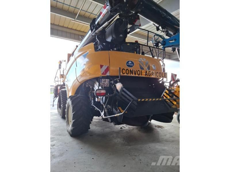 New Holland CR9-90ST Skördetröskor