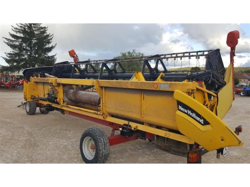 New Holland CX820 Kombinované zberacie stroje