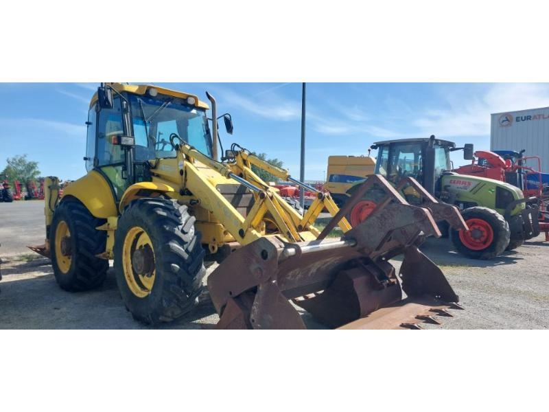 New Holland LB115 Retrocargadoras