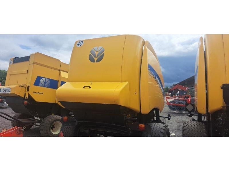 New Holland ROLL-BELT180 Rundballe-pressere