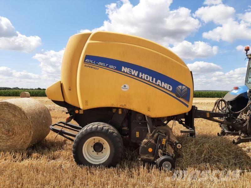 New Holland ROLL-BELT180 Rundballe-pressere