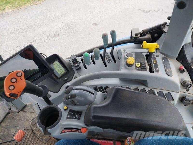 New Holland T7-210RC Tractors