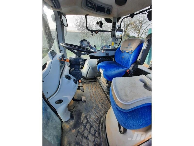 New Holland T7-260AC Tracteur