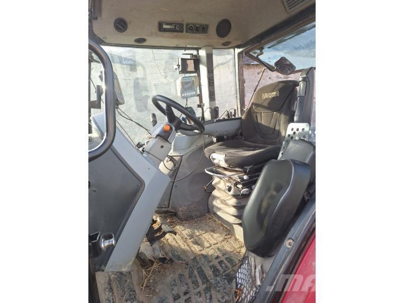 Valtra G125 Tractores