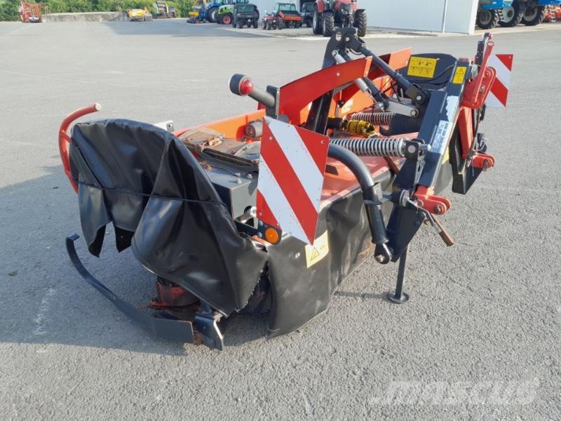 Vicon (GREENLAND) VICON    (GREENLAND) EXTRA332XFF الكاسحات وقلابات التربة ذات المحركات