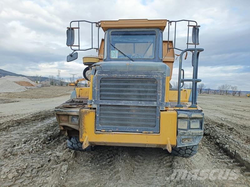 Bell B30C Articulated Haulers