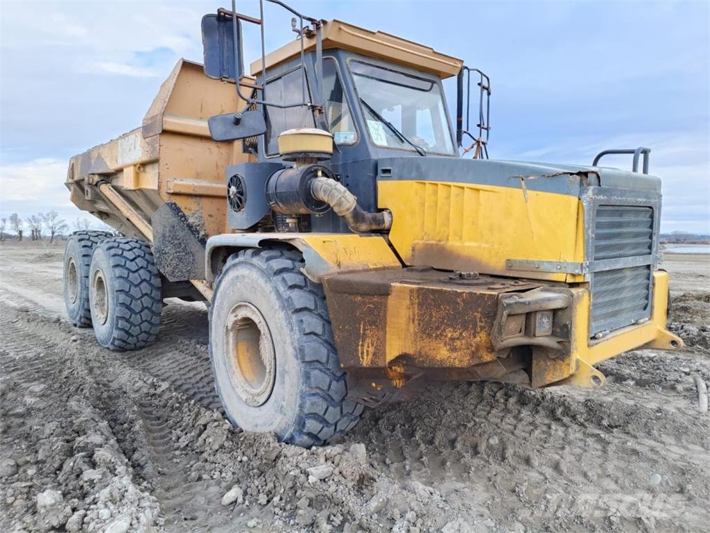 Bell B30C Articulated Haulers