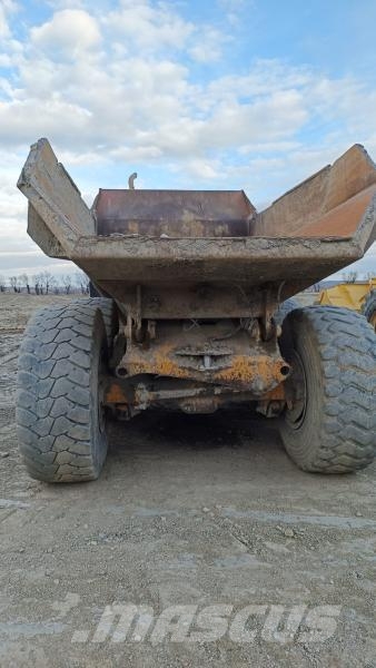 Bell B30C Articulated Haulers