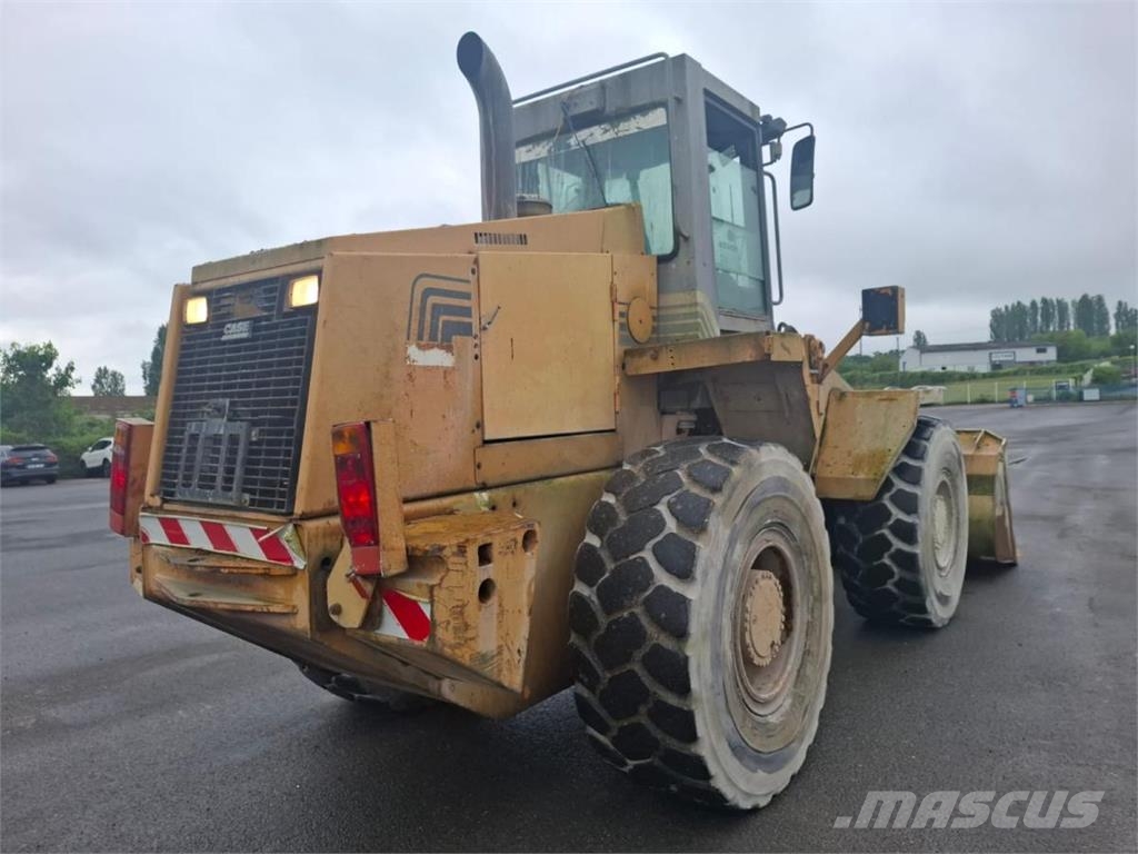 CASE 621B Radlader