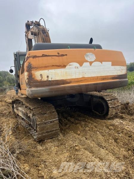 CASE CX330 Crawler excavators