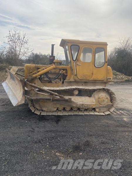 CAT D4D Pásové dozéry