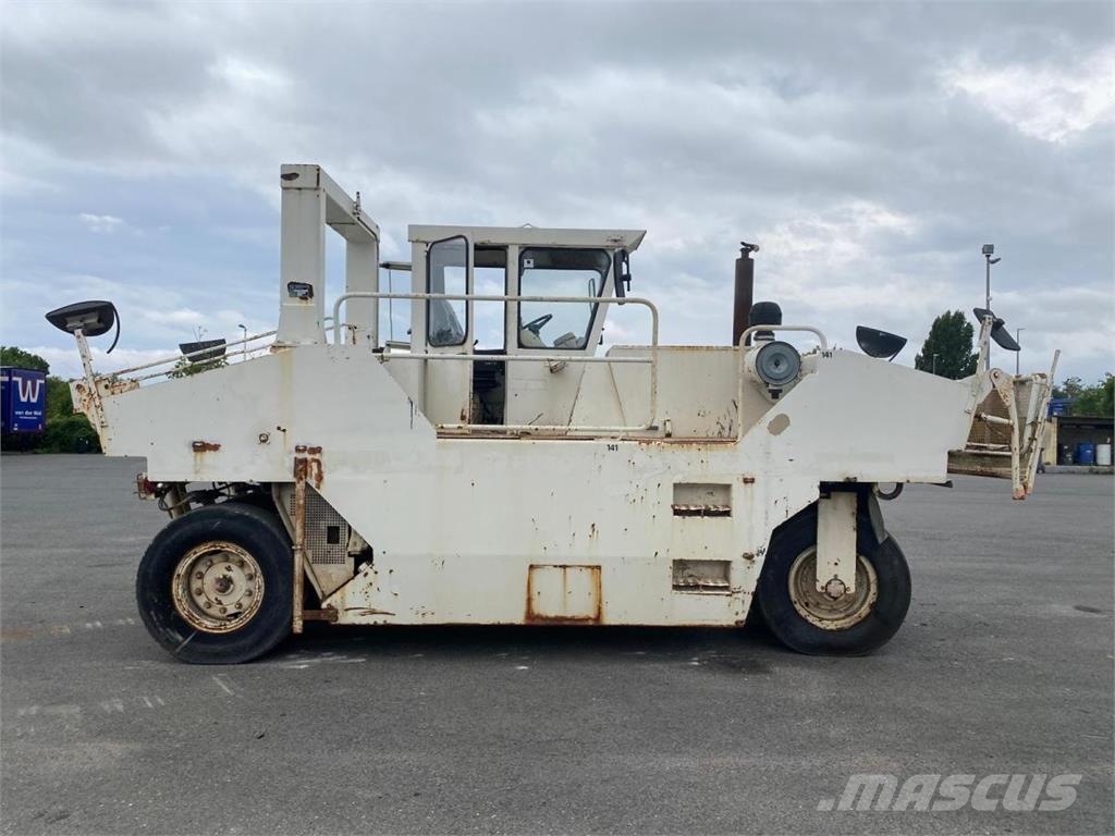 CAT PS300 Erdbauwalzen