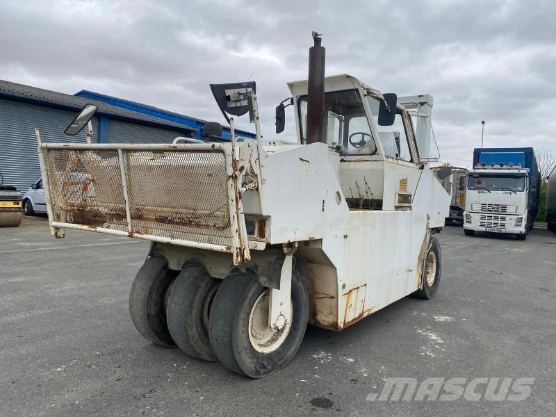 CAT PS300 Erdbauwalzen