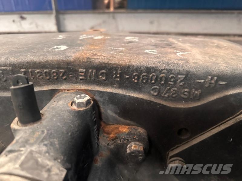  Dana 16.5 MT Transmission Other components