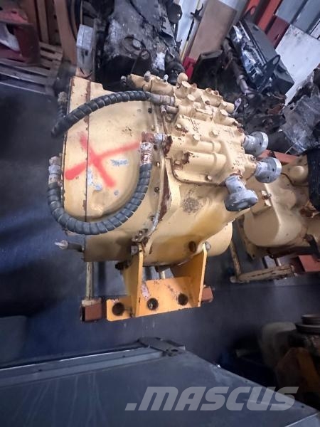  Dana Spicer Transmission 8421H-8 Other components