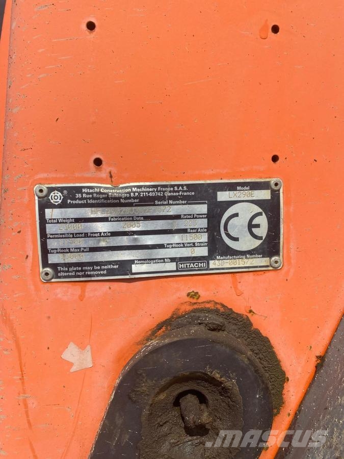 Hitachi LX290 لوادر بعجل