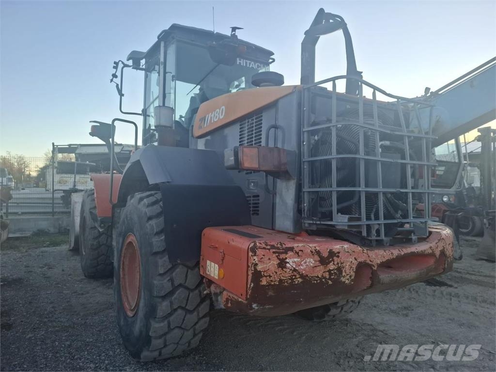 Hitachi ZW180 Wielladers