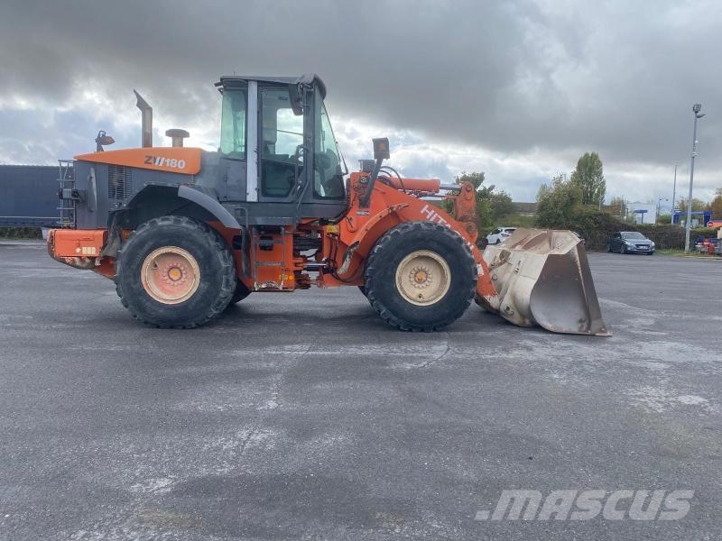 Hitachi ZW180 Фронтальные погрузчики