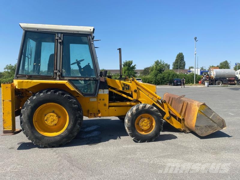JCB 3CX バックホーローダー