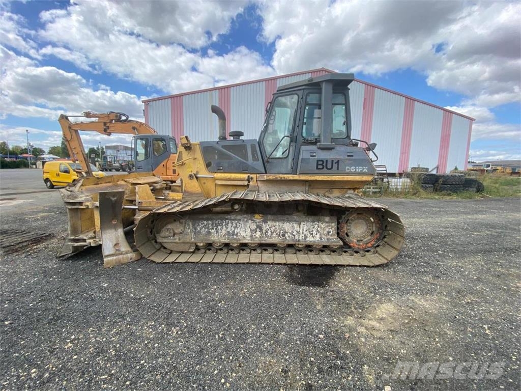 Komatsu D61PX Pásové dozéry