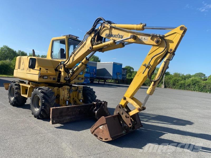 Komatsu PW95 Escavatori gommati