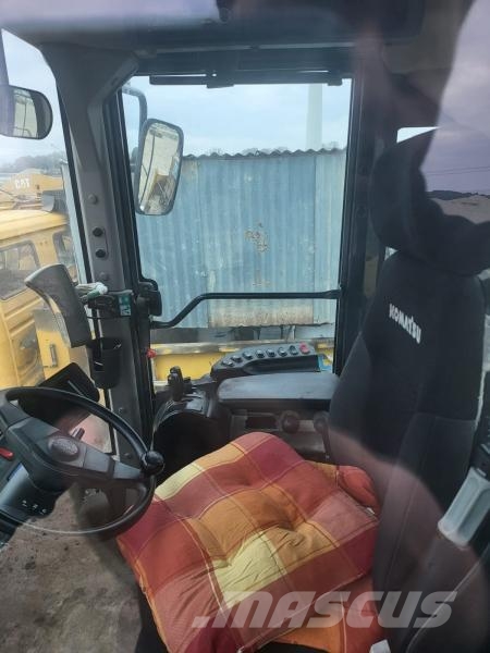 Komatsu WA470-7 Chargeuse sur pneus